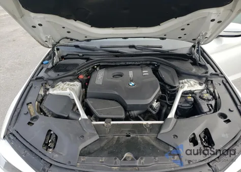 2019 BMW 530 Xi z USA, uszkodzony, nr VIN WBAJA7C53KWW11977